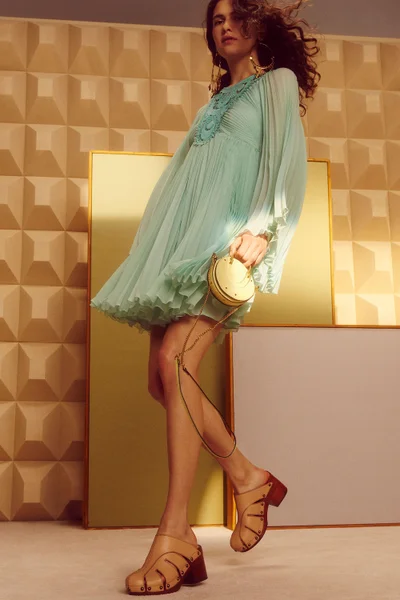 Look 24
